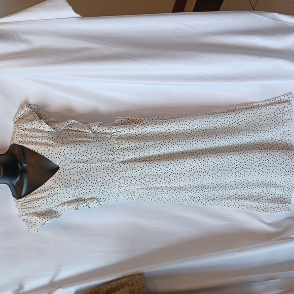 She + Sky Black & Cream polka dot Jumper, flutter sleeves, belted, open back - Picture 1 of 9